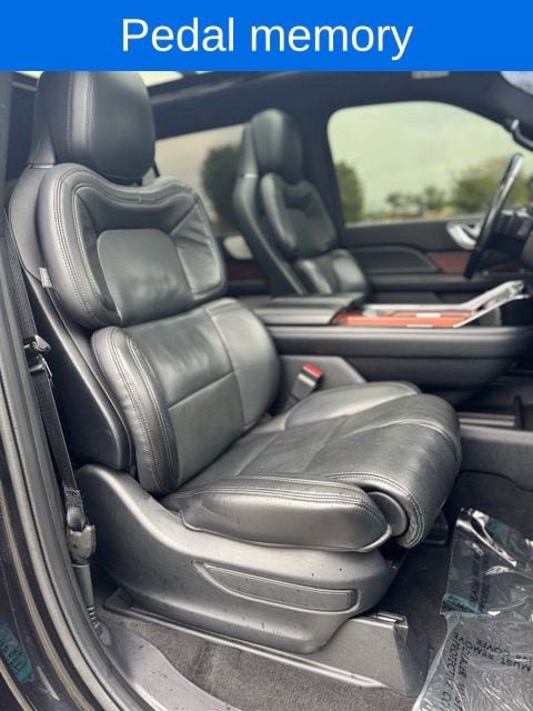 Certified 2021 Lincoln Navigator Reserve AWD/4WD image 26