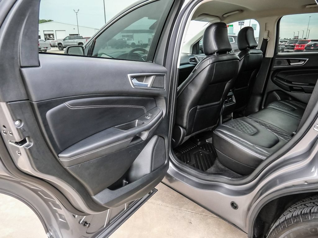 Used 2023 Ford Edge Titanium AWD/4WD image 27