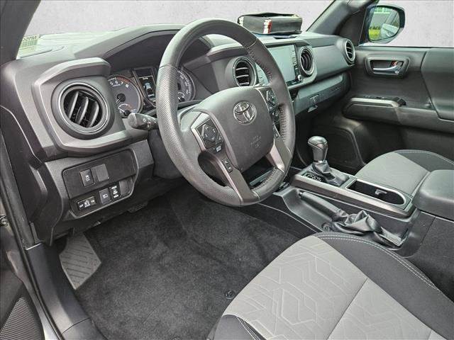Used 2022 Toyota Tacoma TRD Sport w/ Technology Package AWD/4WD image 10