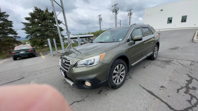 Used 2017 Subaru Outback 3.6R Touring AWD/4WD image 5