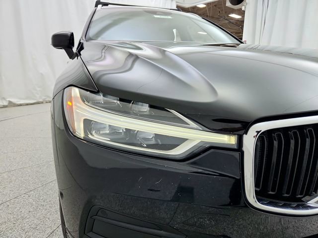 Used 2019 Volvo XC60 T5 Momentum w/ Premium Package image 22