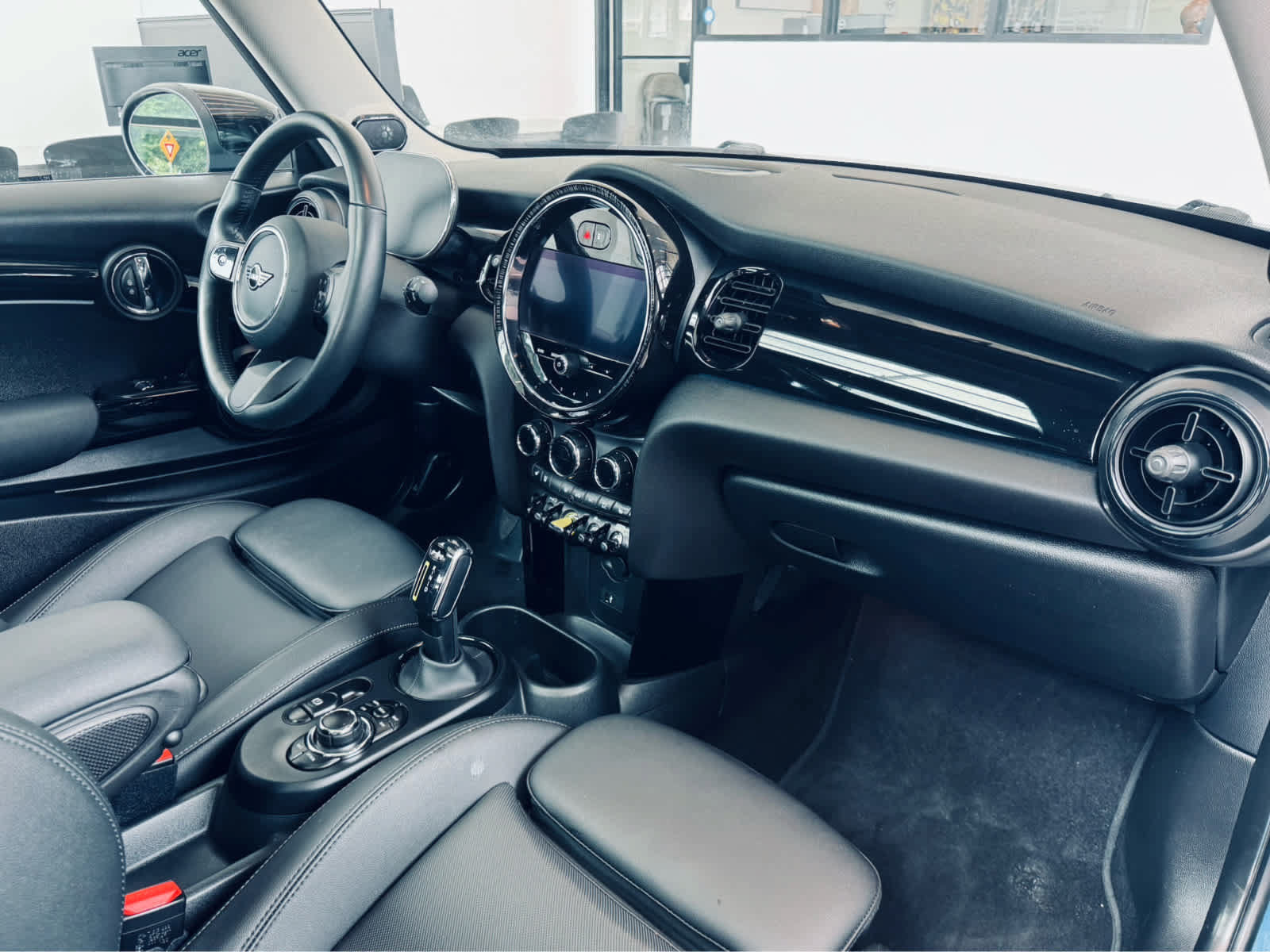 Used 2024 MINI Cooper SE FWD image 13