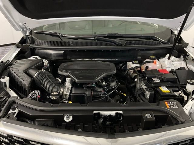 Used 2025 Cadillac XT5 Premium Luxury w/ Technology Package AWD/4WD image 39