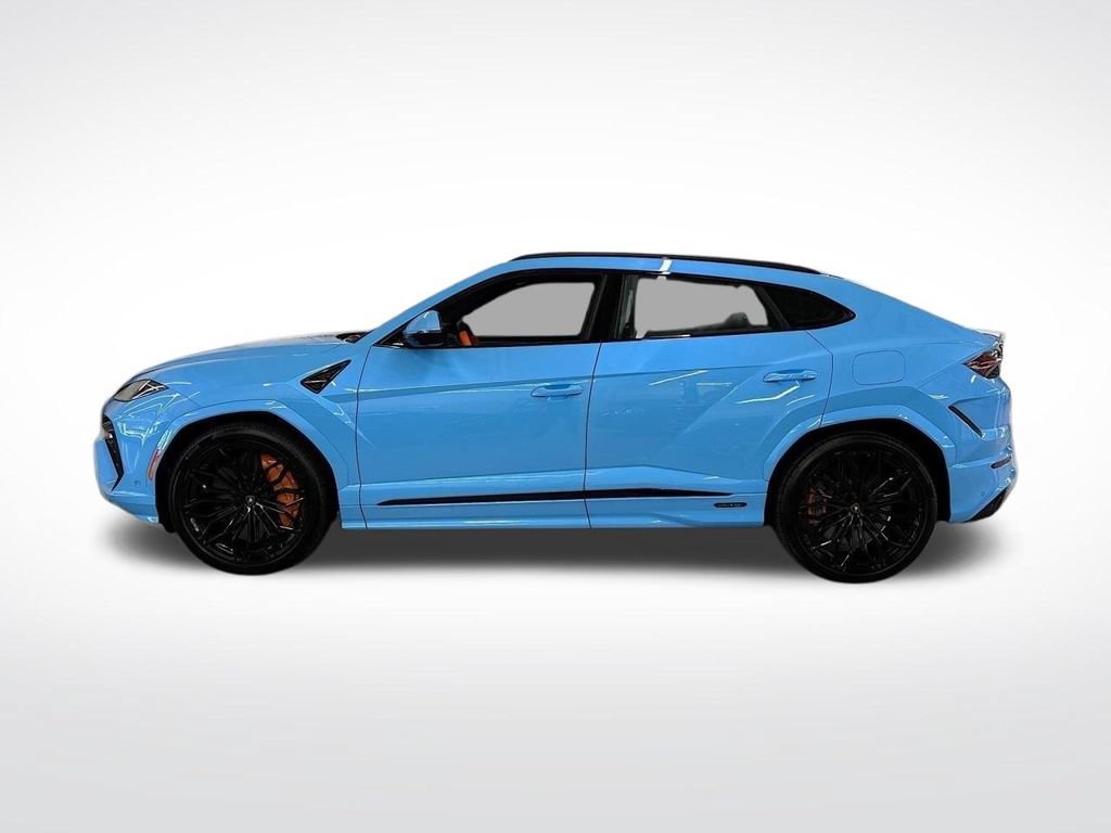 Used 2025 Lamborghini Urus SE AWD/4WD image 2