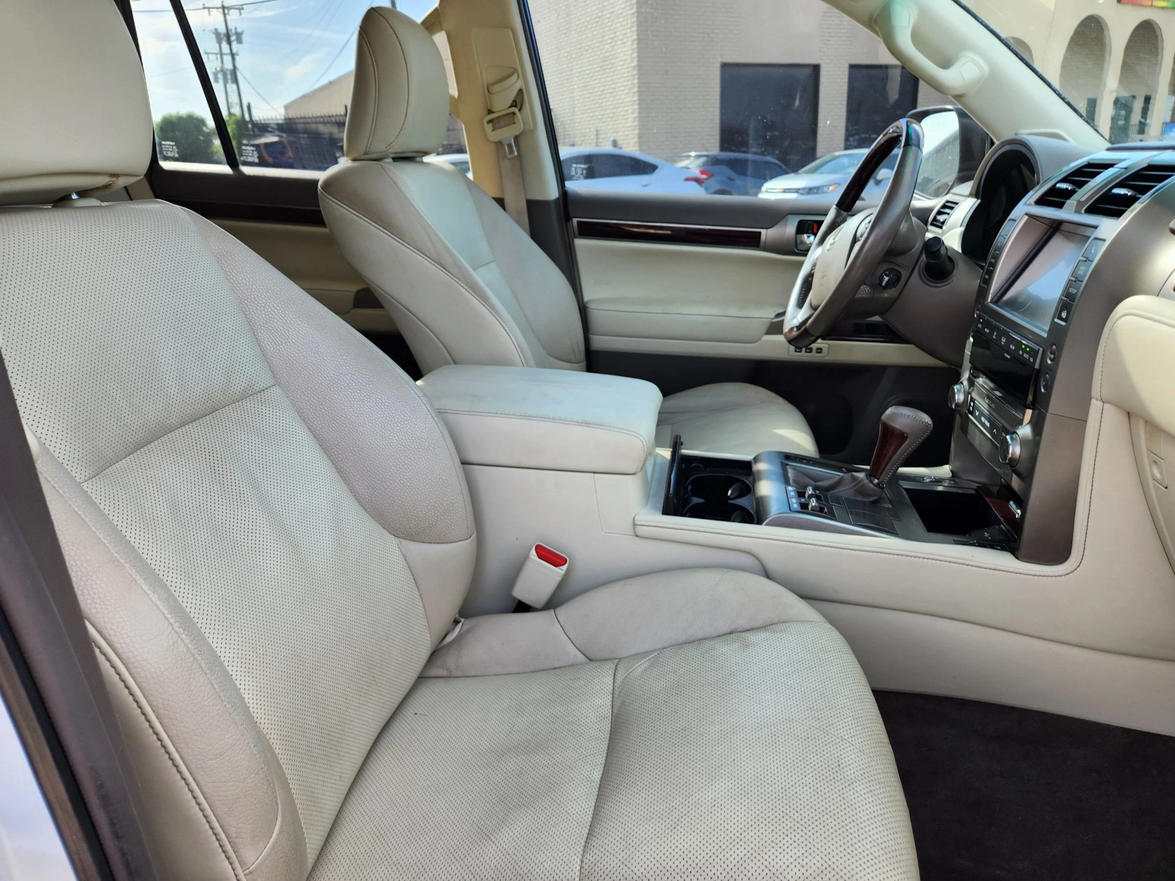 Used 2016 Lexus GX 460 w/ Premium Package AWD/4WD image 17