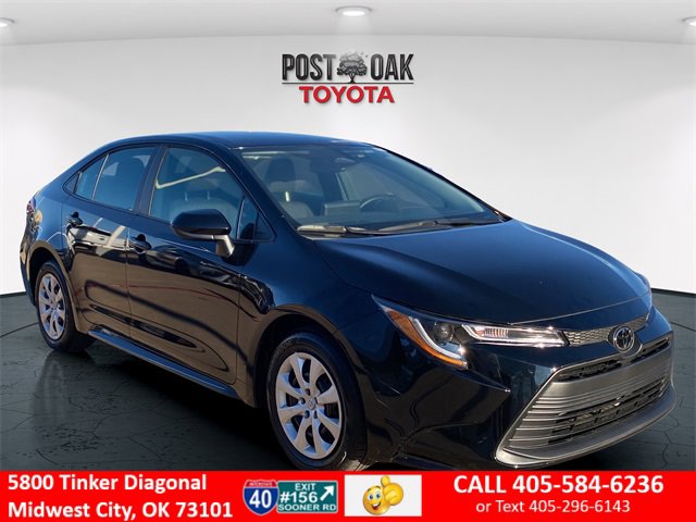 Used 2025 Toyota Corolla LE image 1