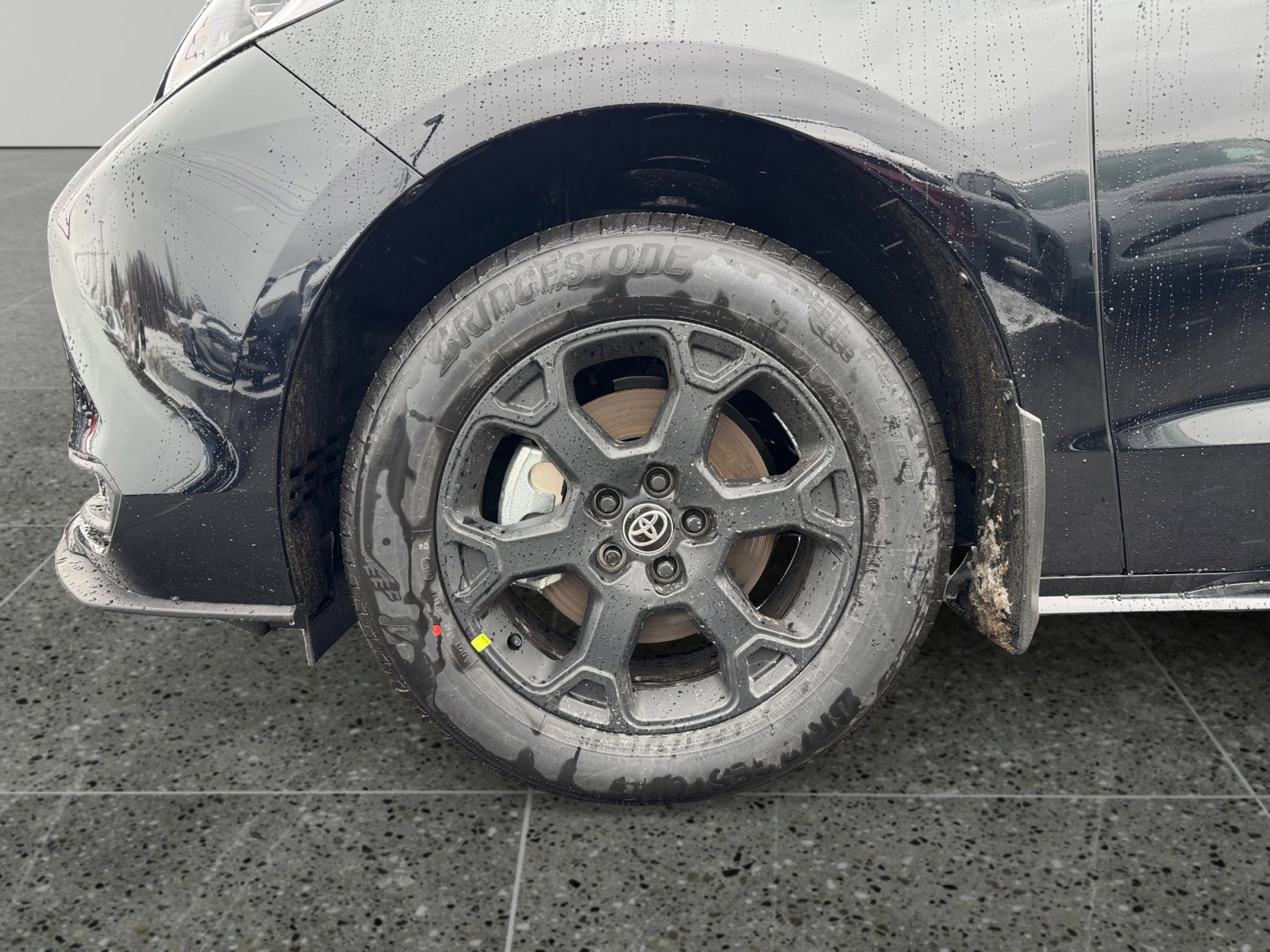 New 2026 Toyota Sienna XLE Woodland Edition image 9