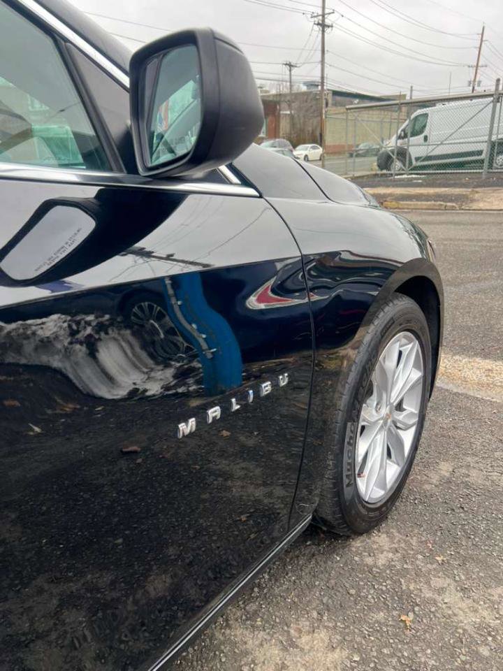 Used 2023 Chevrolet Malibu LT image 29