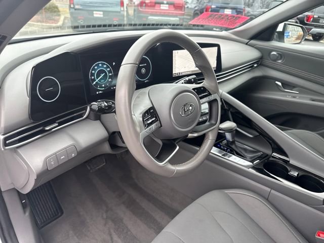 Certified 2023 Hyundai Elantra SEL w/ Convenience Package image 14
