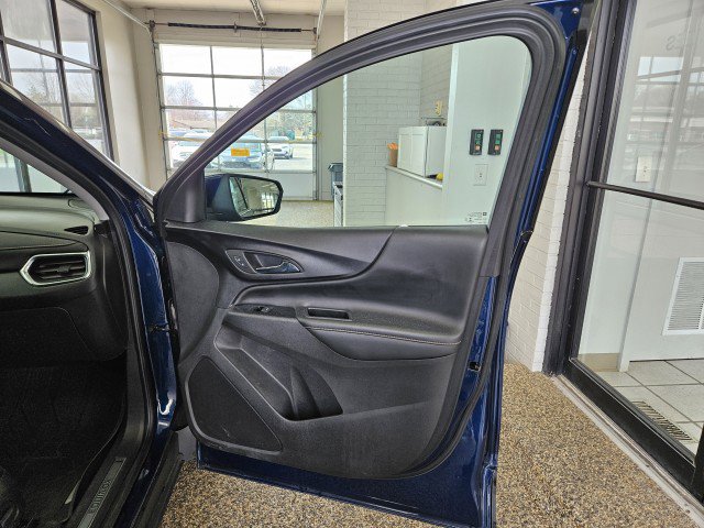 Used 2022 Chevrolet Equinox Premier image 14