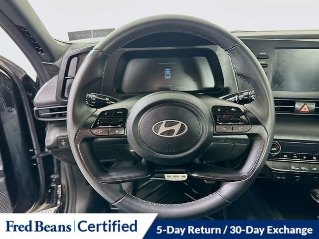 Certified 2025 Hyundai Elantra Sport image 13