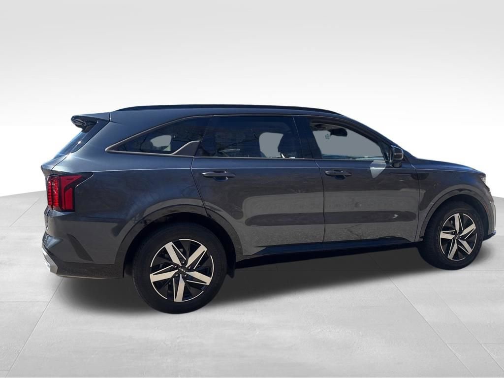 Used 2022 Kia Sorento S image 10