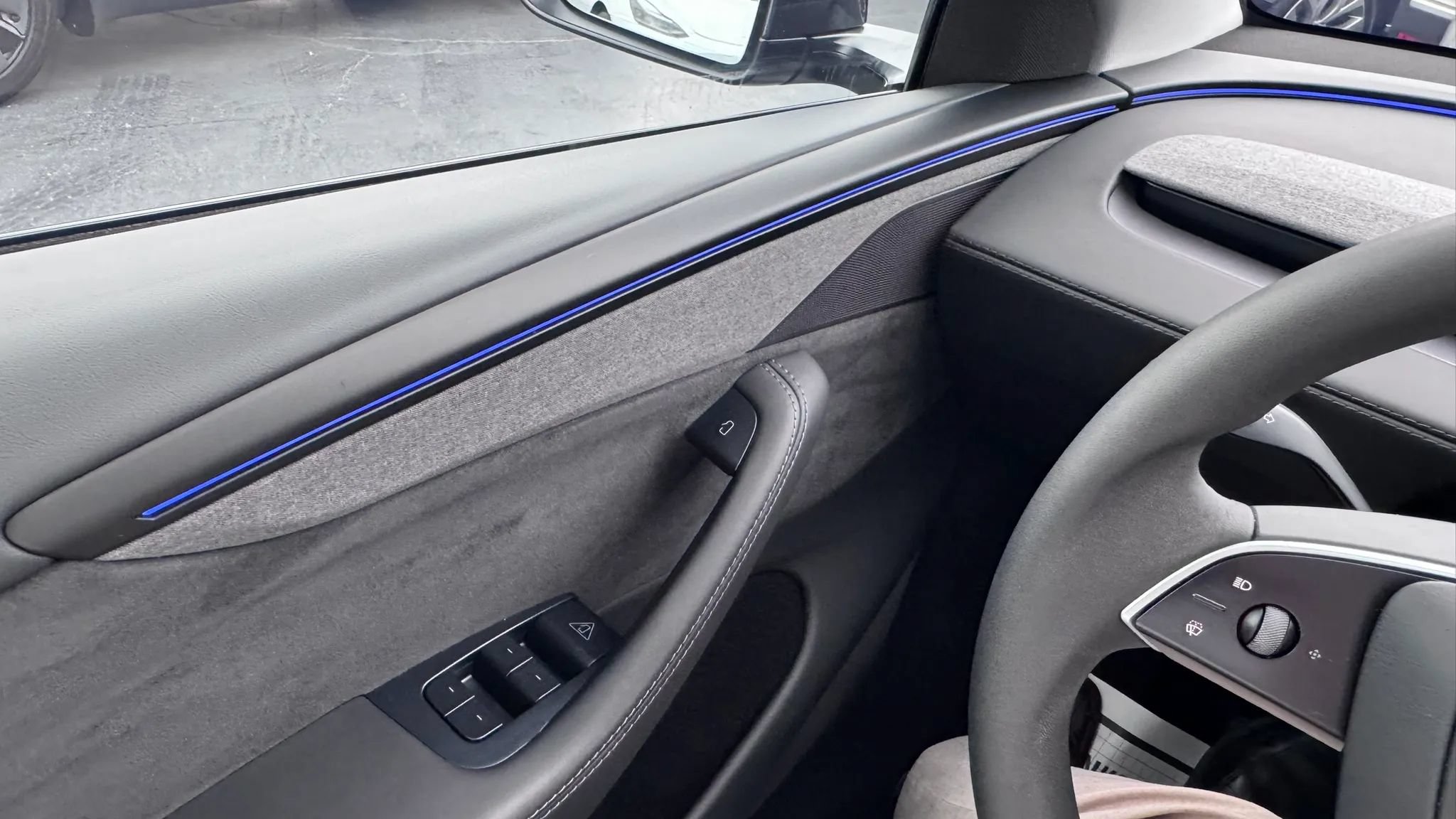 Used 2026 Tesla Model Y AWD image 31