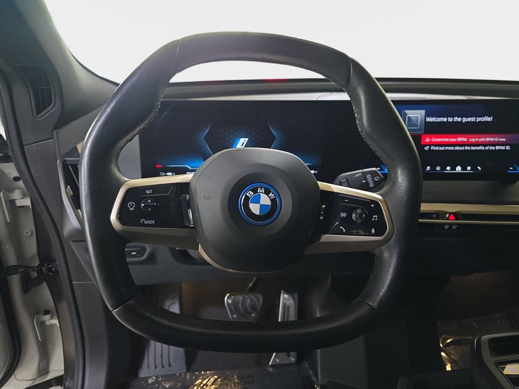 Used 2024 BMW iX M60 AWD/4WD image 19