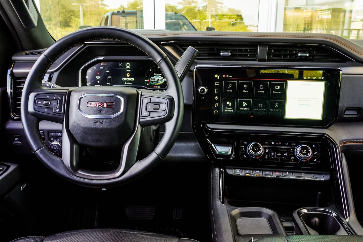 Used 2024 GMC Sierra 2500 AT4 w/ AT4 Premium Plus Package AWD/4WD image 18