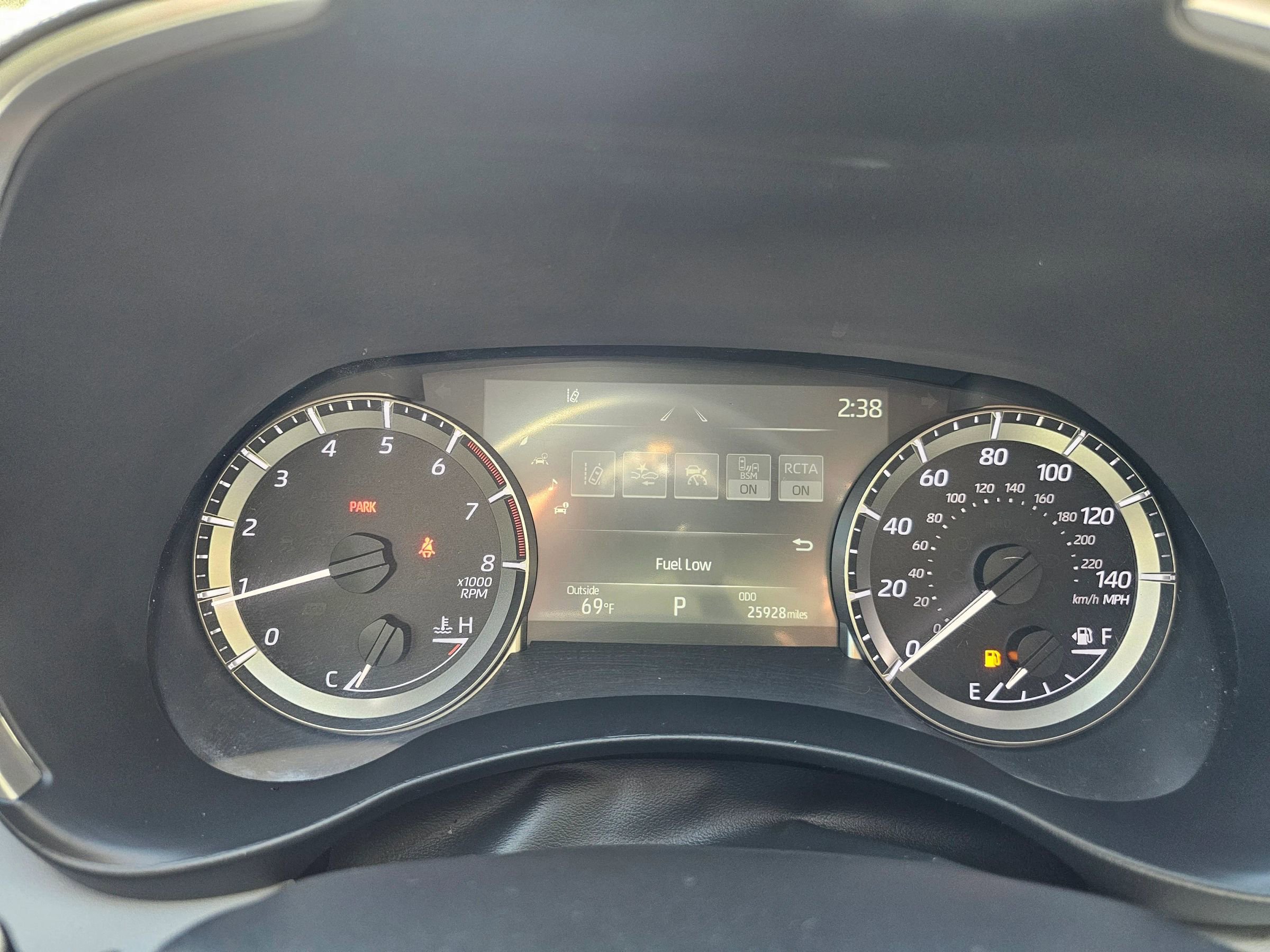 Used 2023 Toyota Highlander XLE image 44