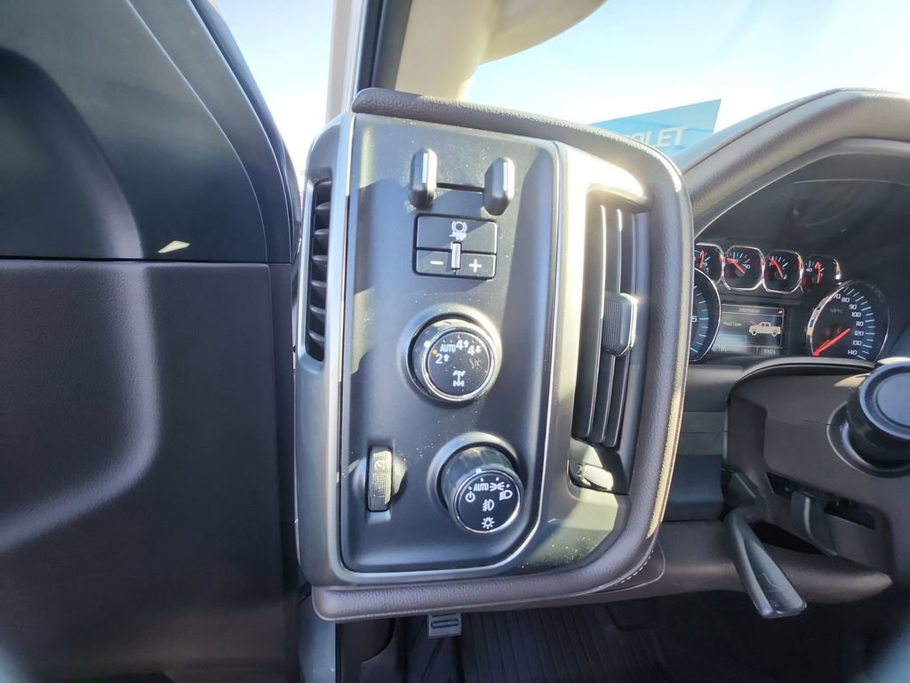 Certified 2018 Chevrolet Silverado 1500 LTZ w/ Sport Package image 22