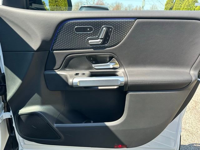 Used 2026 Mercedes-Benz GLB 250 4MATIC image 24