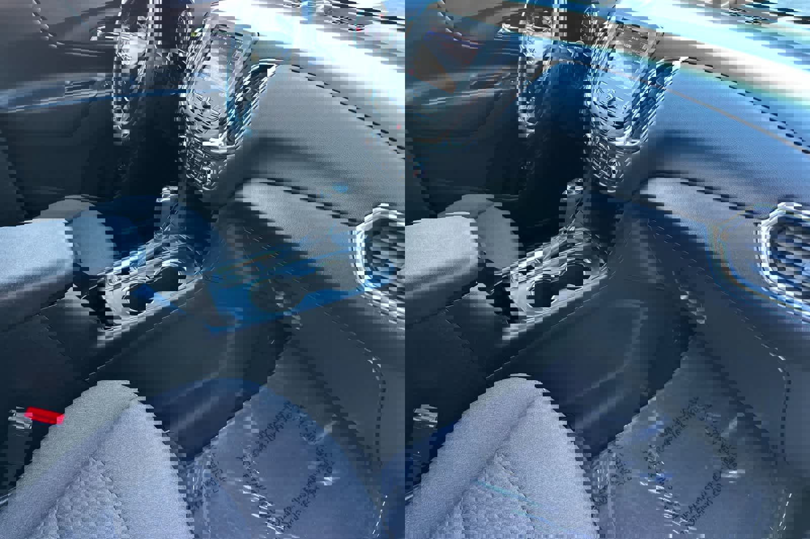 Used 2020 Chevrolet Equinox LT image 17