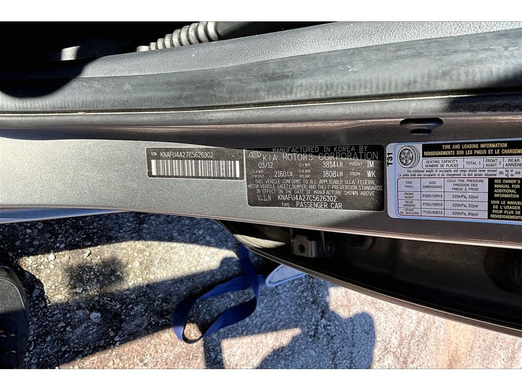 Used 2012 Kia Forte EX w/ Premium Pkg FWD image 29
