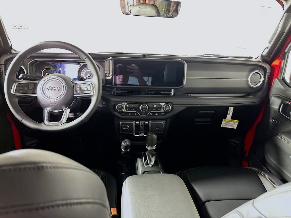 New 2025 Jeep Wrangler Sahara image 13