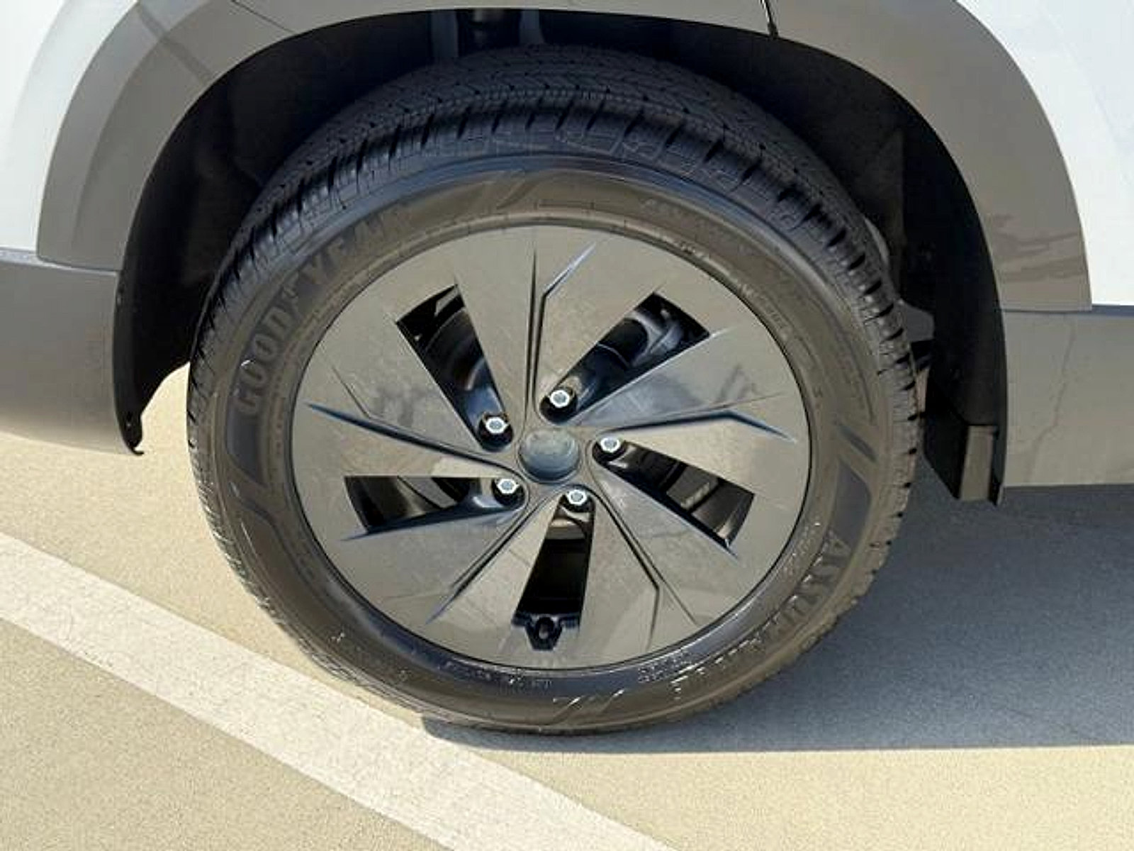 New 2026 Volkswagen Taos S FWD image 8