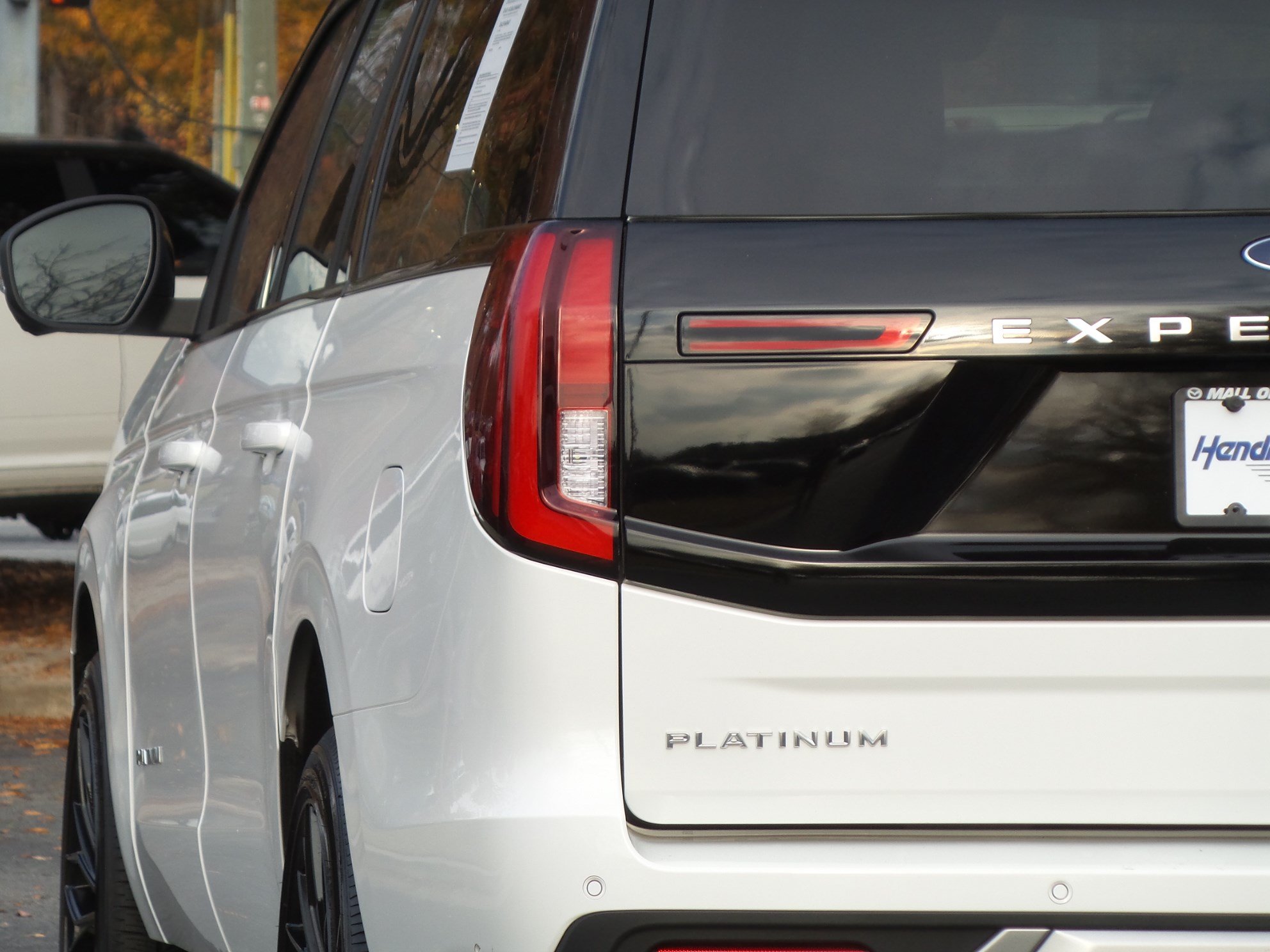Used 2025 Ford Expedition Max Platinum w/ Platinum Ultimate Package AWD/4WD image 20