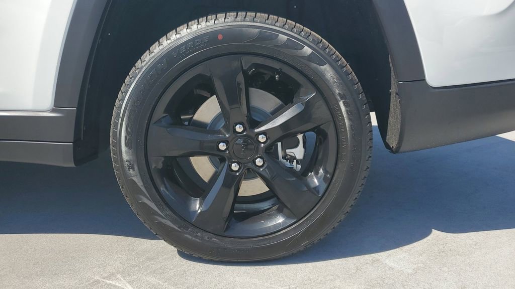 New 2025 Jeep Grand Cherokee L Limited w/ Black Appearance Package image 7