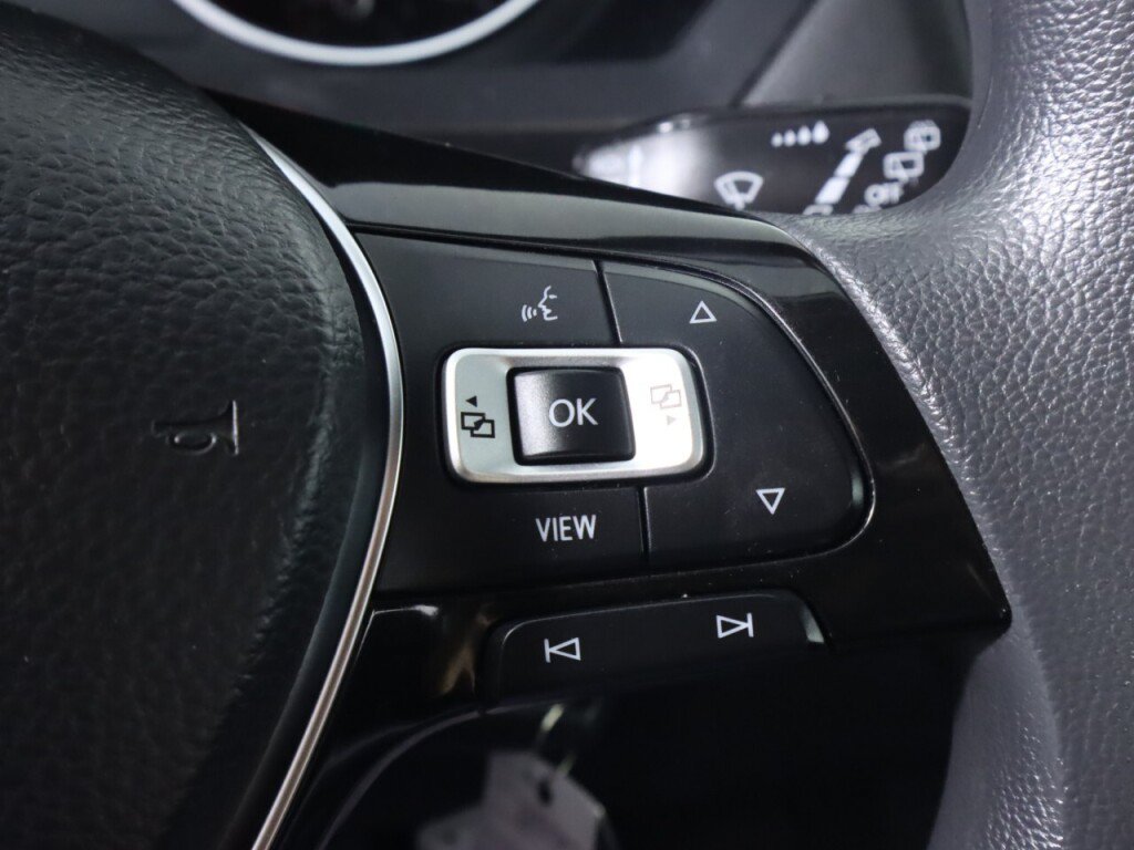 Used 2019 Volkswagen Tiguan S w/ 3rd Row Seat Package AWD/4WD image 13