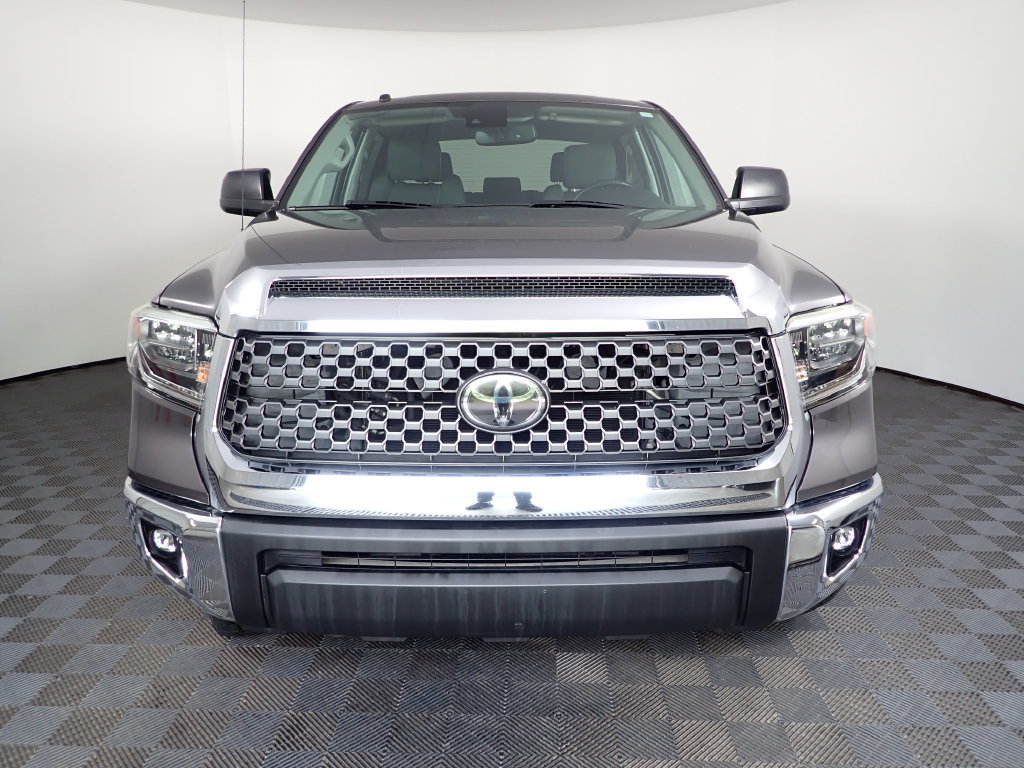 Used 2018 Toyota Tundra SR5 w/ TRD Off Road Package AWD/4WD image 8