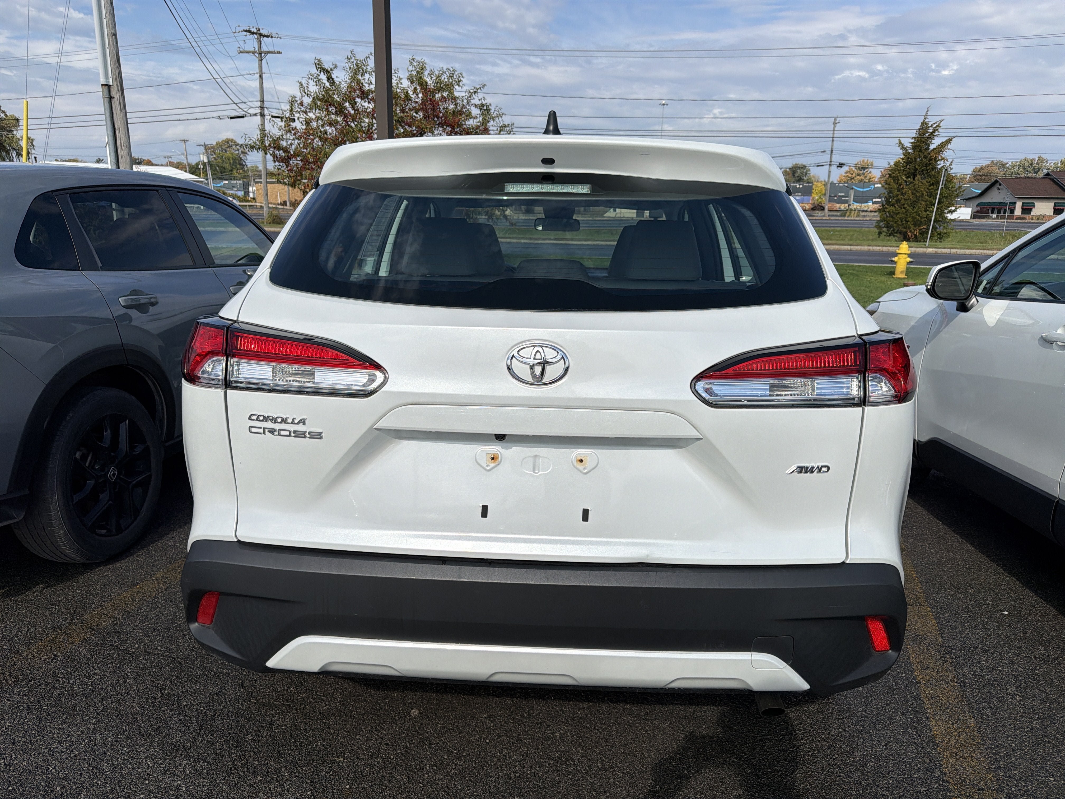 Used 2022 Toyota Corolla Cross L AWD/4WD image 6