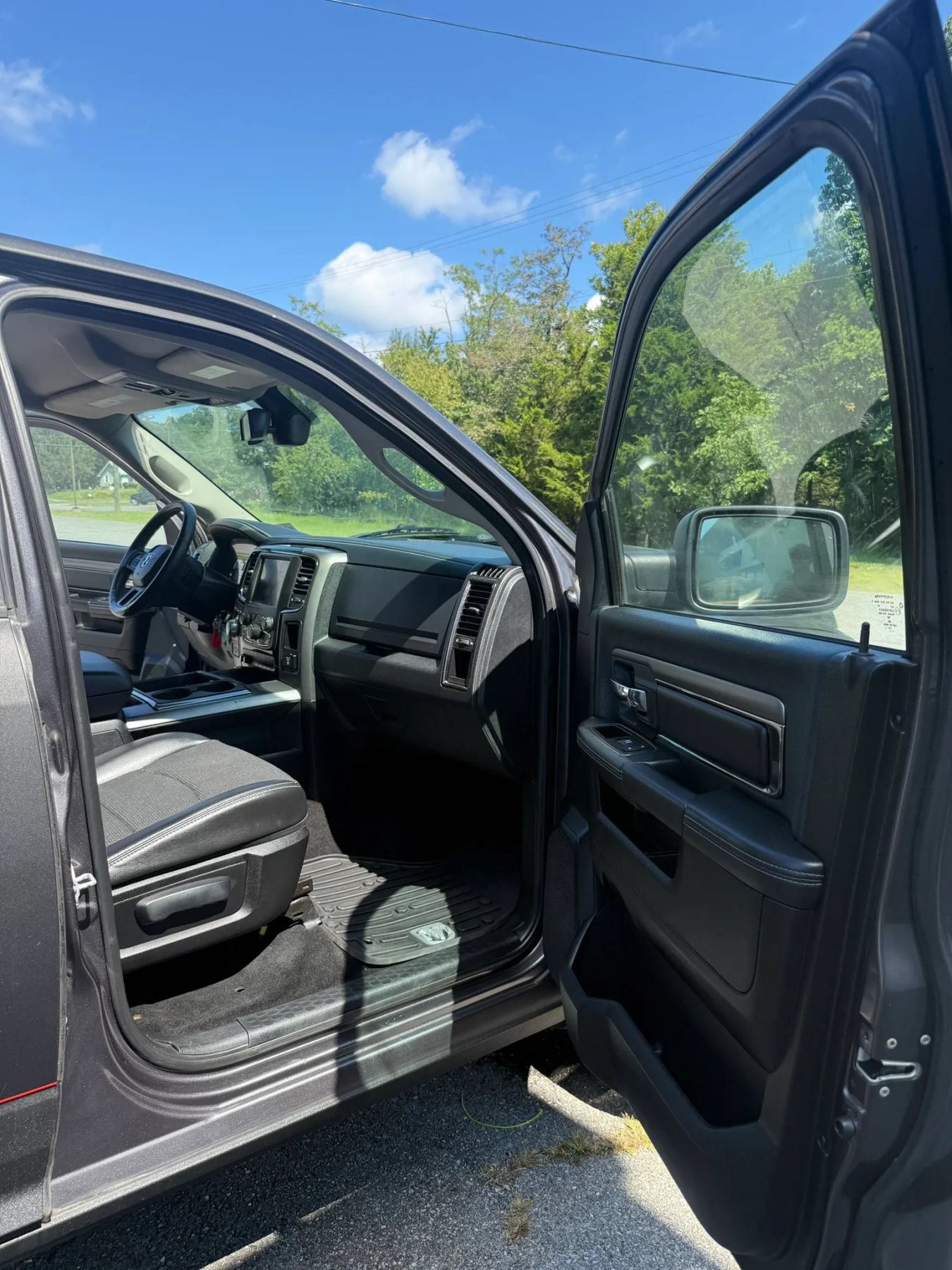 Used 2014 RAM 1500 Sport w/ Remote Start & Security Group AWD/4WD image 41