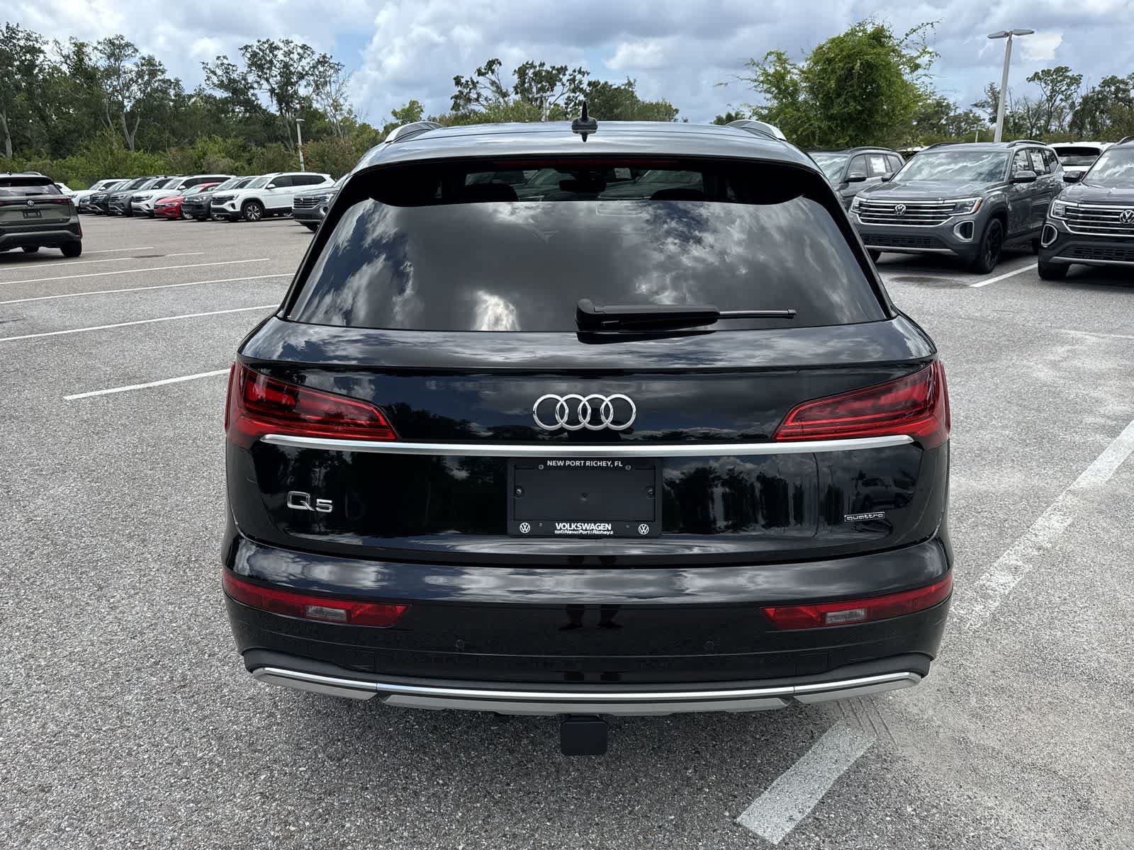 Used 2023 Audi Q5 2.0T Premium Plus w/ Premium Plus Package AWD/4WD image 13