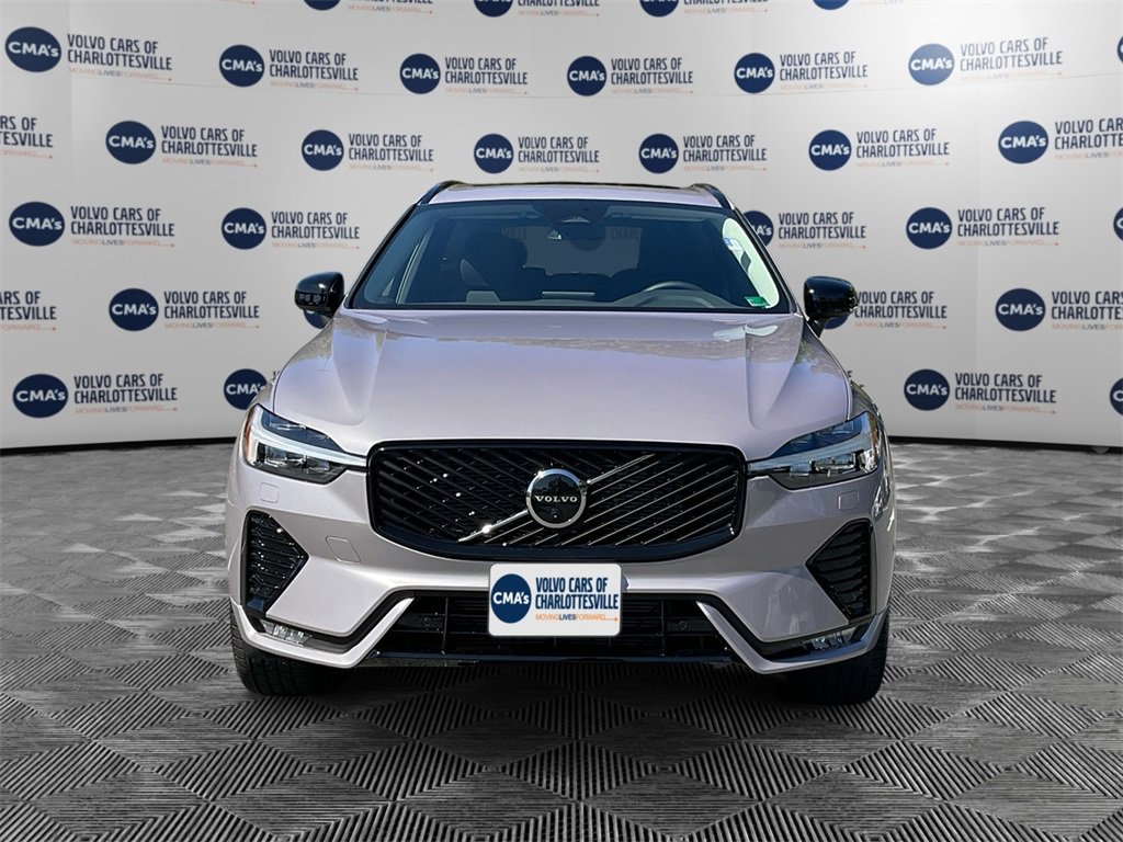 New 2026 Volvo XC60 B5 Plus w/ Protection Package Premier image 8