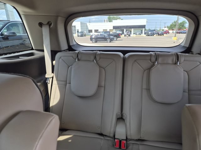 Used 2022 Lincoln Aviator Reserve w/ Equipment Group 201A AWD/4WD image 15