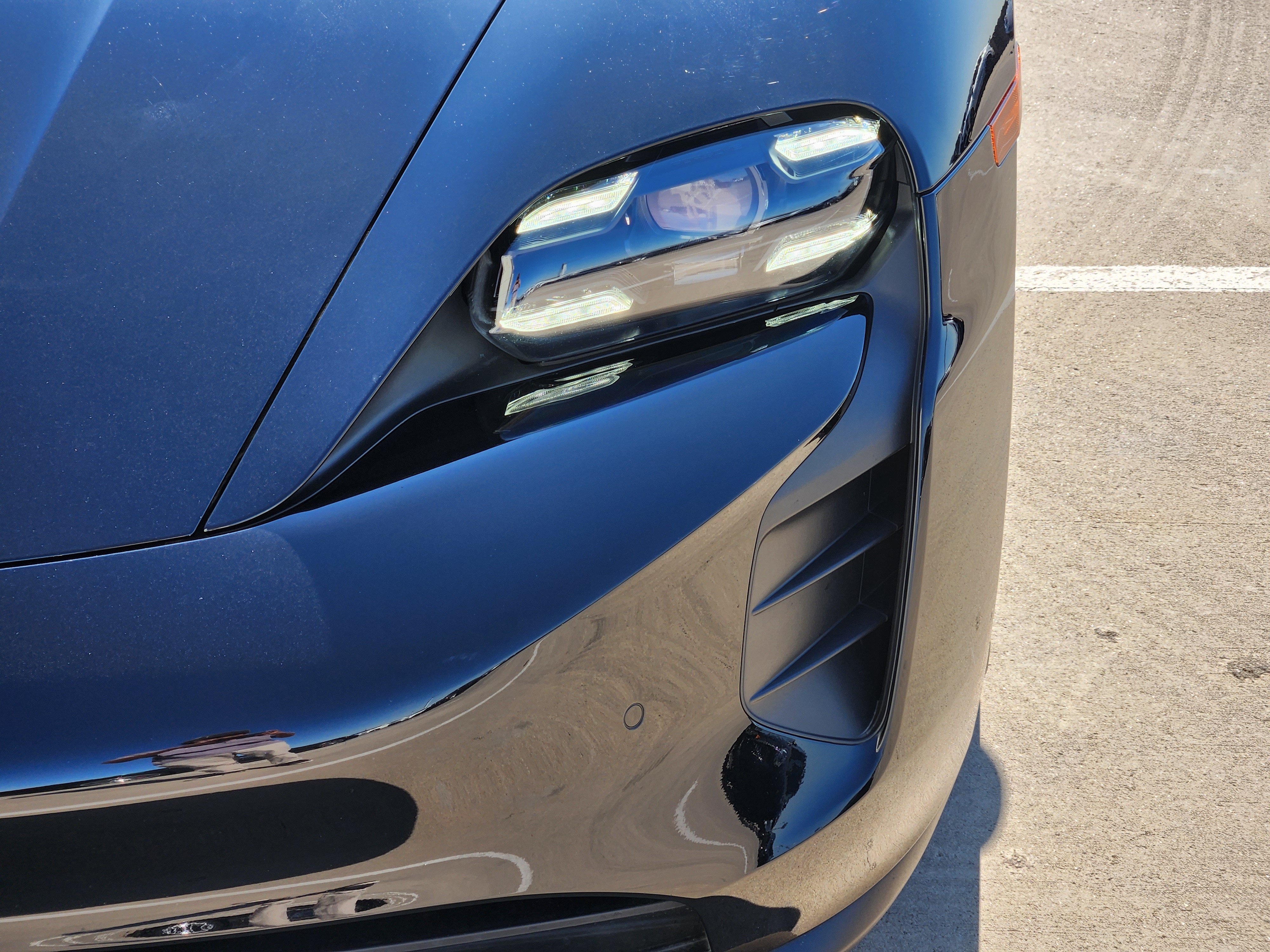 Certified 2024 Porsche Taycan GTS AWD/4WD image 12