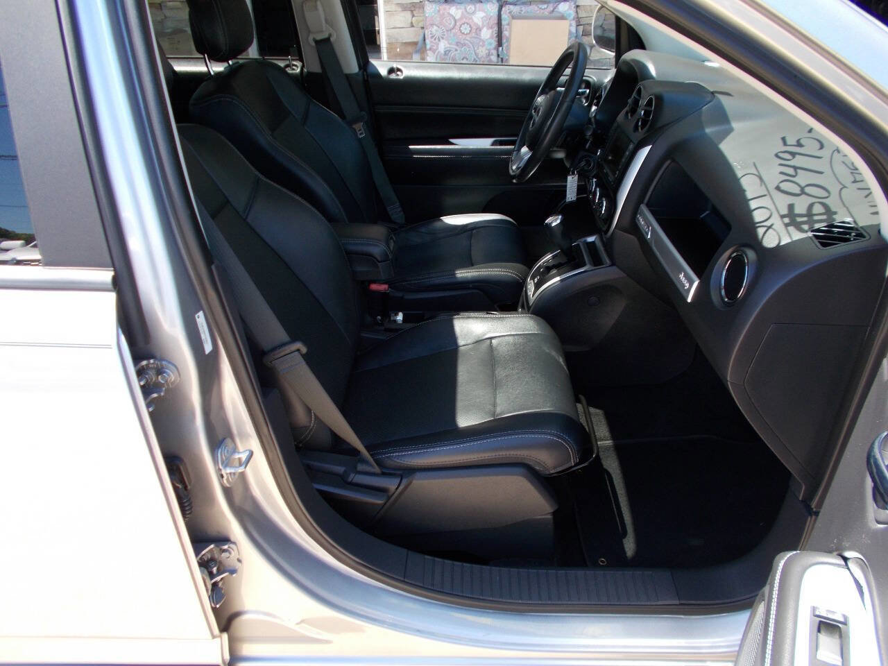 Used 2015 Jeep Compass High Altitude AWD/4WD image 18
