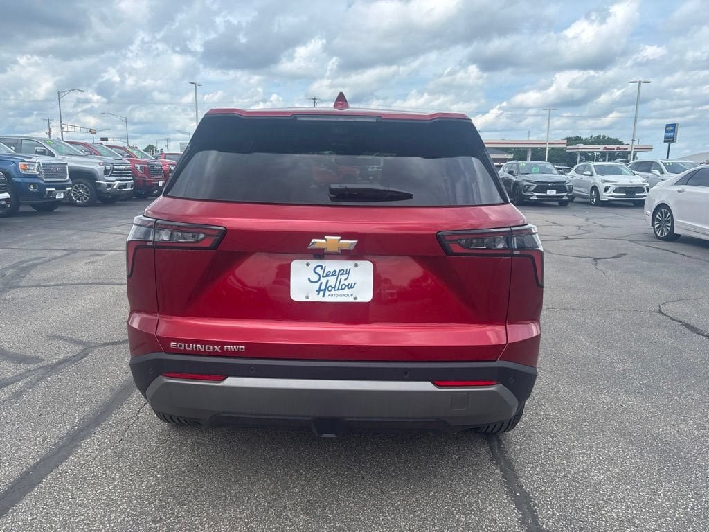 New 2026 Chevrolet Equinox LT w/ Convenience Package II AWD/4WD image 5