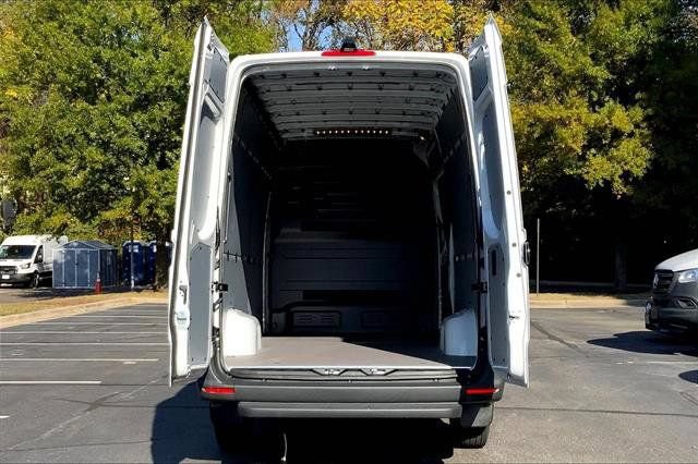 New 2026 Mercedes-Benz Sprinter 2500 image 22