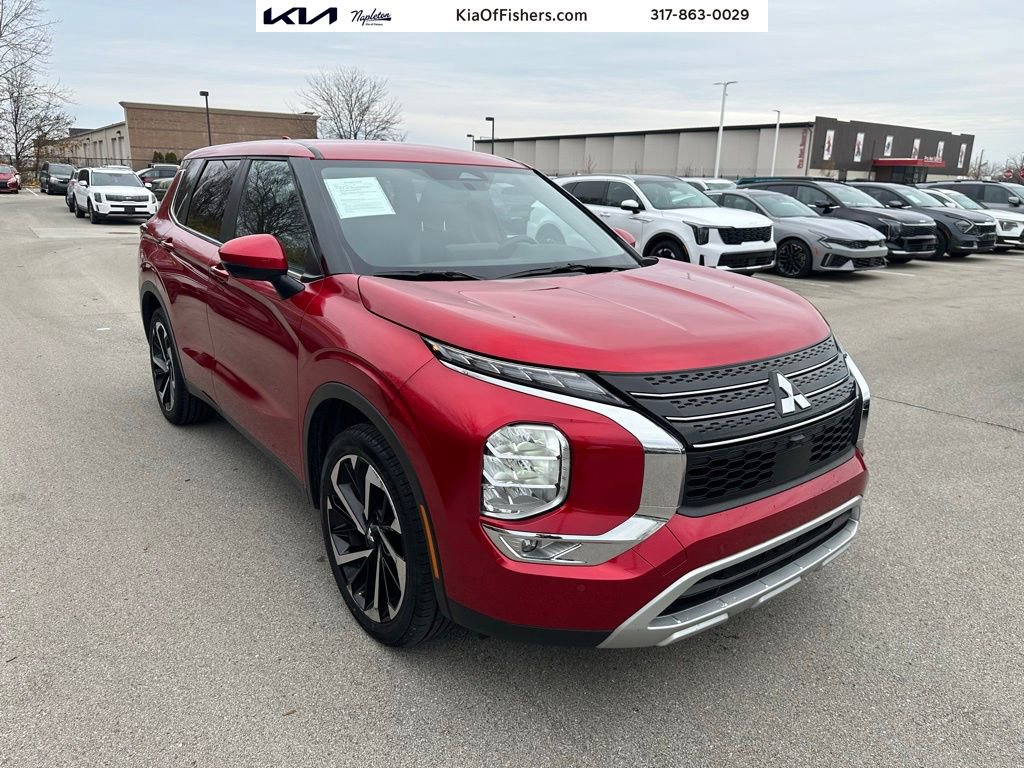 Used 2024 Mitsubishi Outlander SE