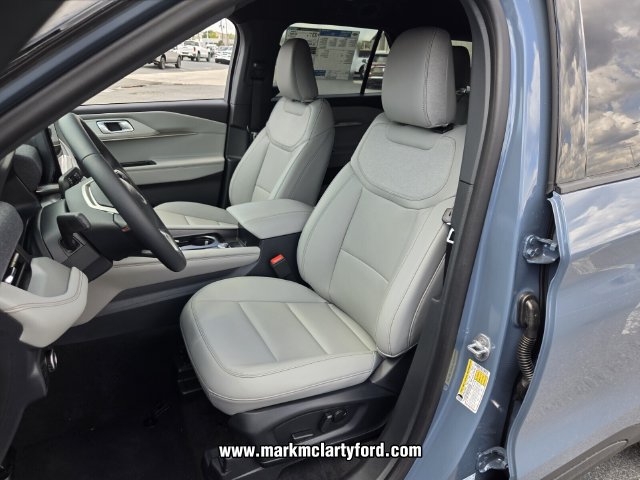 New 2027 Ford Explorer Active w/ Active Comfort Package RWD image 7