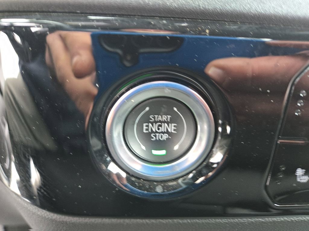 Used 2023 GMC Sierra 1500 Elevation image 25