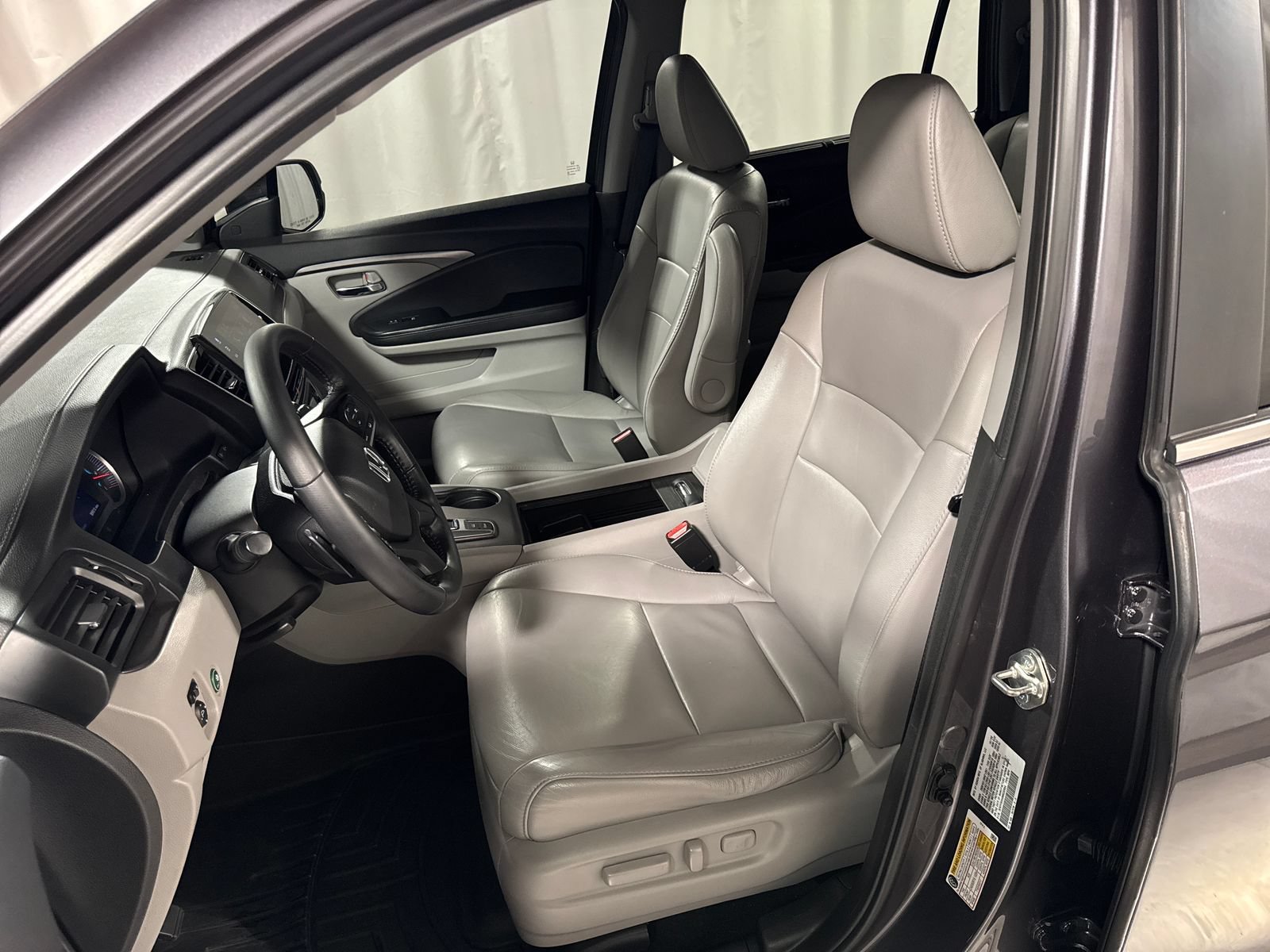 Used 2021 Honda Pilot EX-L image 3