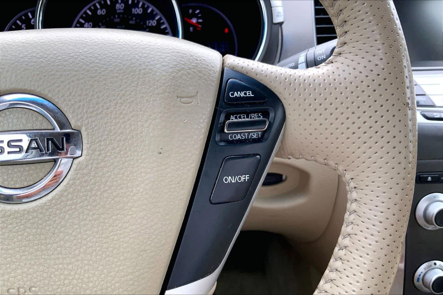 Used 2011 Nissan Murano LE w/ Navigation Pkg FWD image 24