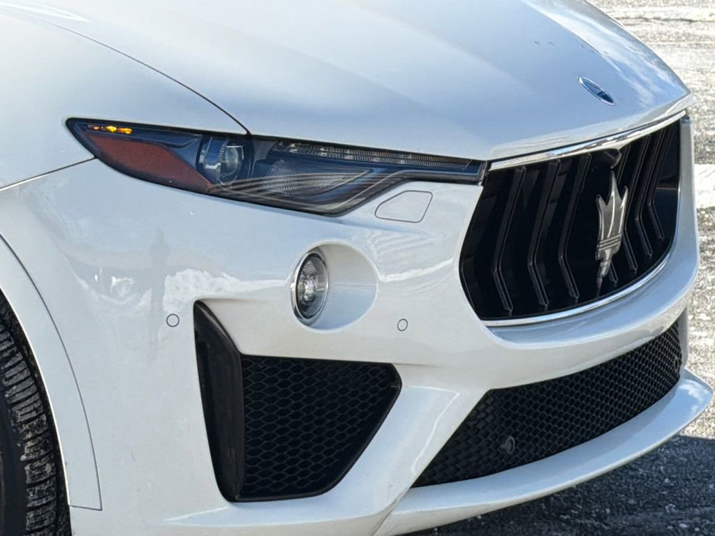 Used 2019 Maserati Levante GTS image 5