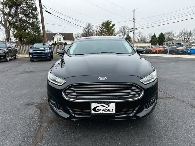Used 2016 Ford Fusion Titanium image 2