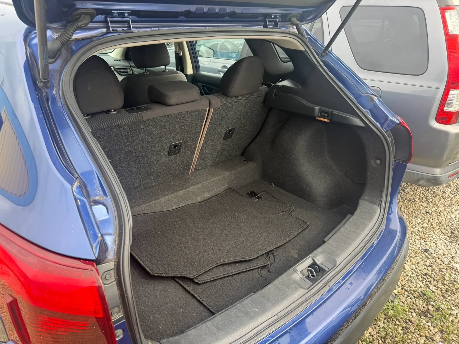 Used 2018 Nissan Rogue Sport S FWD image 8