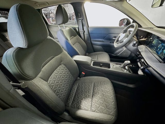New 2026 Nissan Kicks SV w/ SV Premium Package AWD/4WD image 29