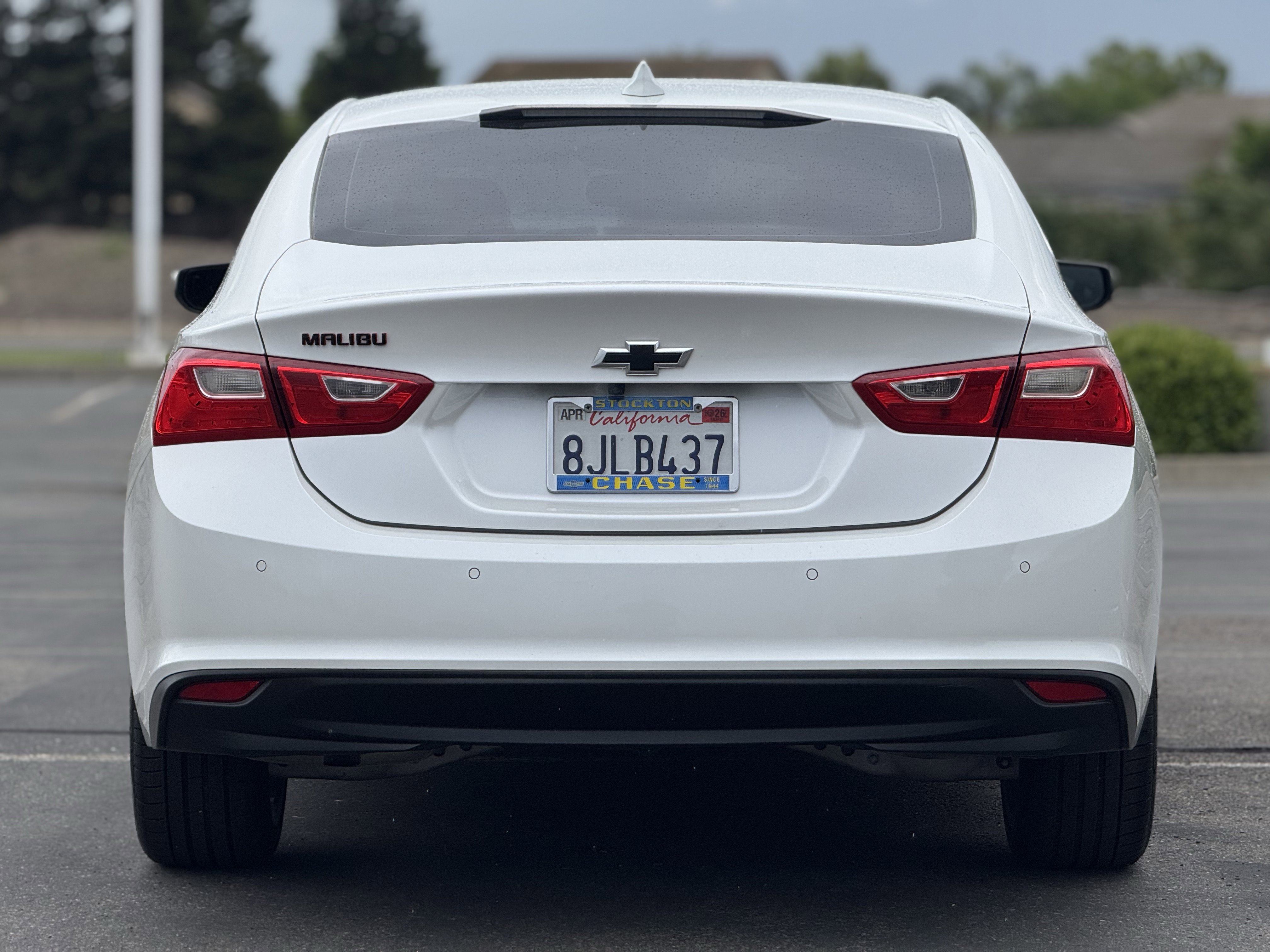 Used 2018 Chevrolet Malibu LT w/ Leather Package FWD image 6