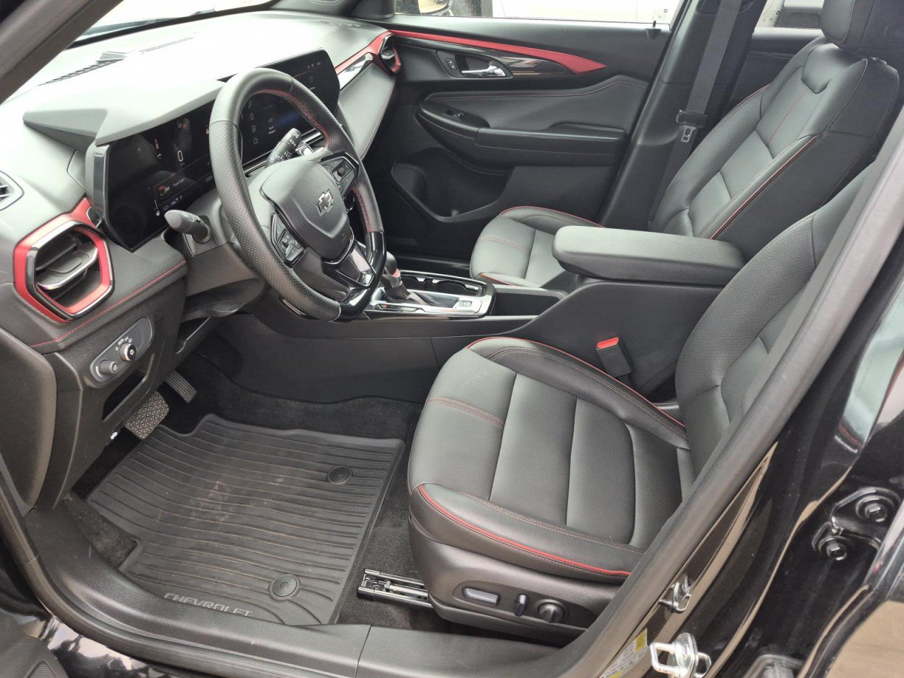 Certified 2025 Chevrolet TrailBlazer RS w/ Convenience Package AWD/4WD image 11